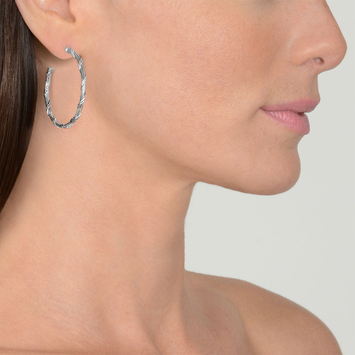 Signature Classic Hoop Earrings in sterling silver 1.5"