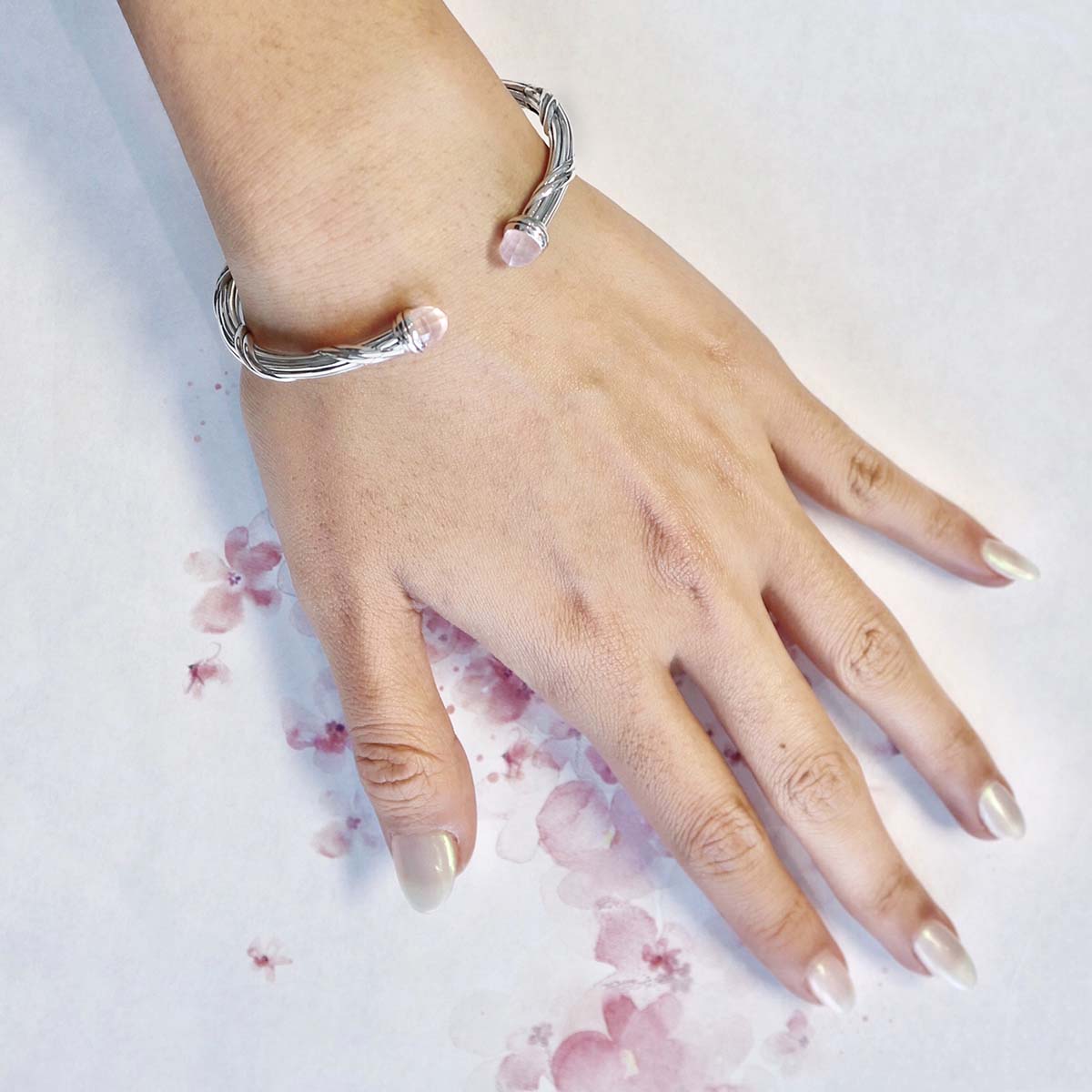 Fantasies Rose Quartz Oval Cuff in sterling silver 4 mm