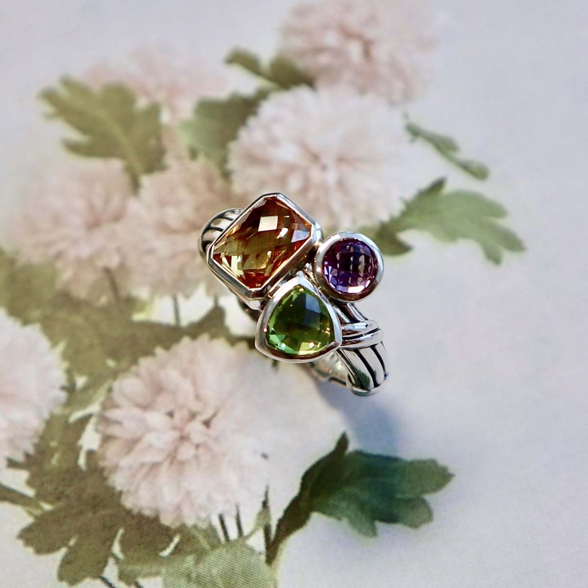 Sorbetto Multicolor Gemstone Ring in sterling silver with citrine, peridot and amethyst