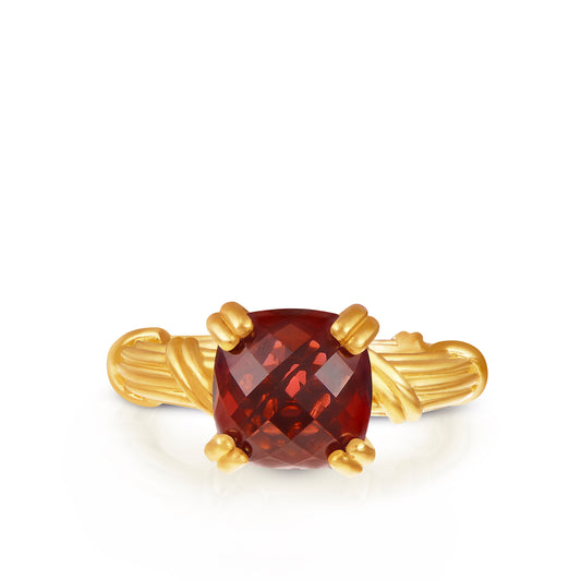 Fantasies Garnet Cocktail Ring in 18K yellow gold
