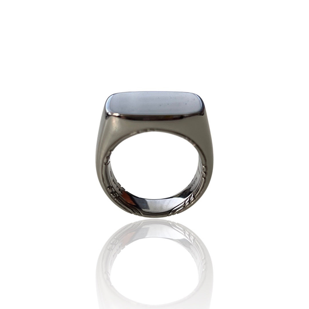 Explorer Signet Ring in ruthenium sterling silver with black onyx 18mm