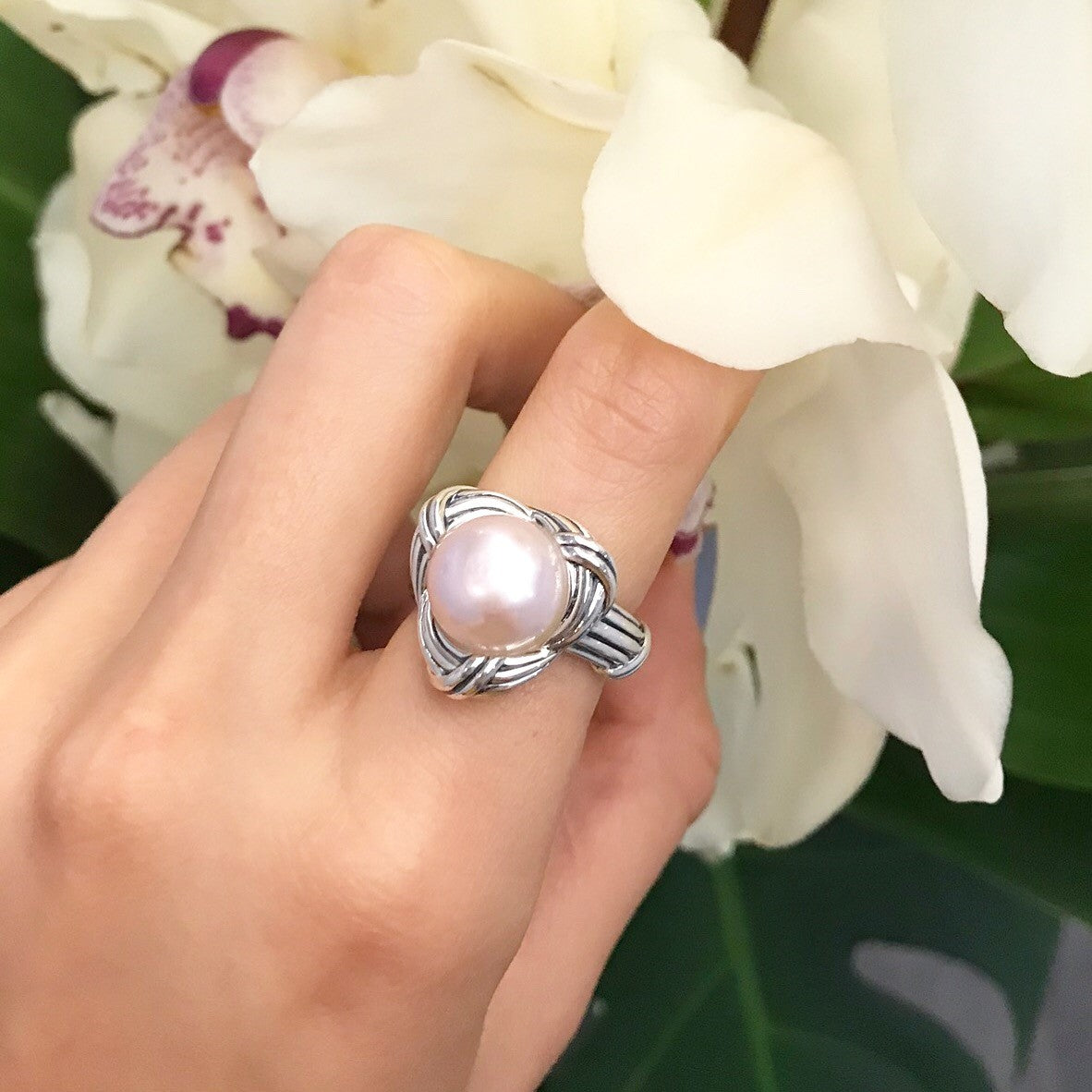 Park Love Knot Cocktail Ring in sterling silver with pink pearl 12mm