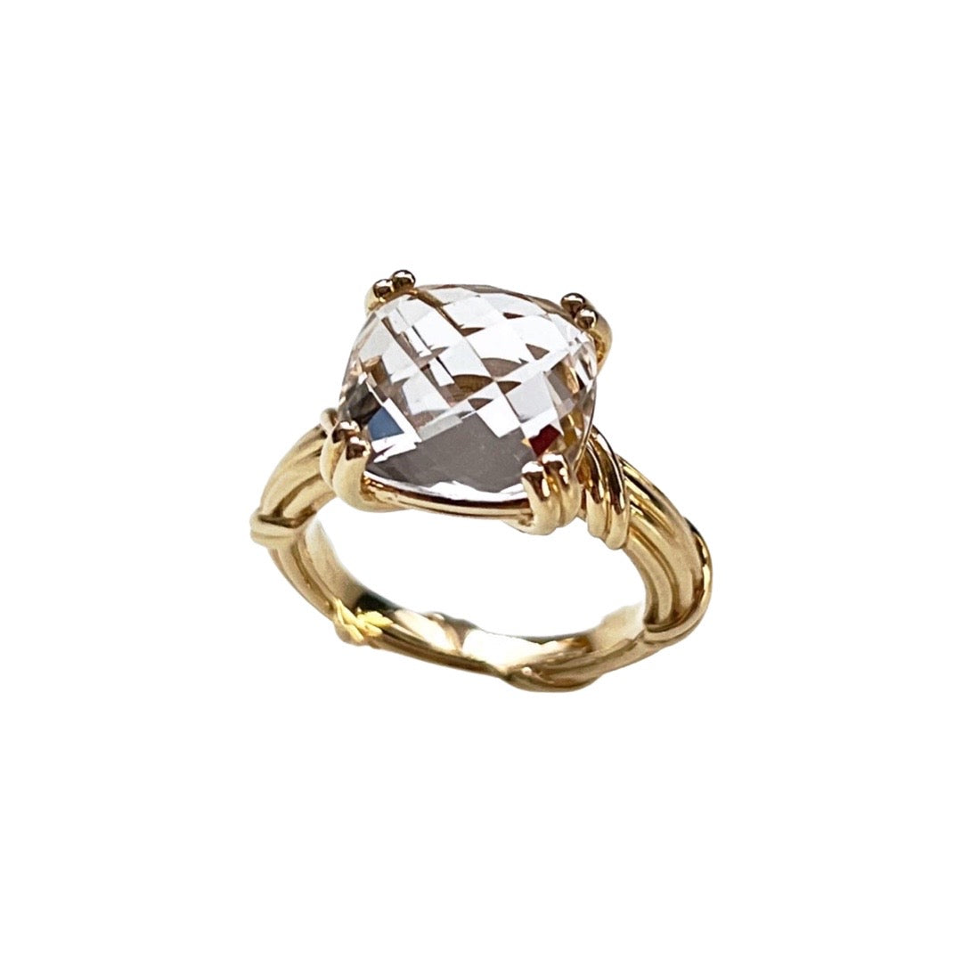 Fantasies Rock Crystal Solitaire Ring in 18K yellow gold