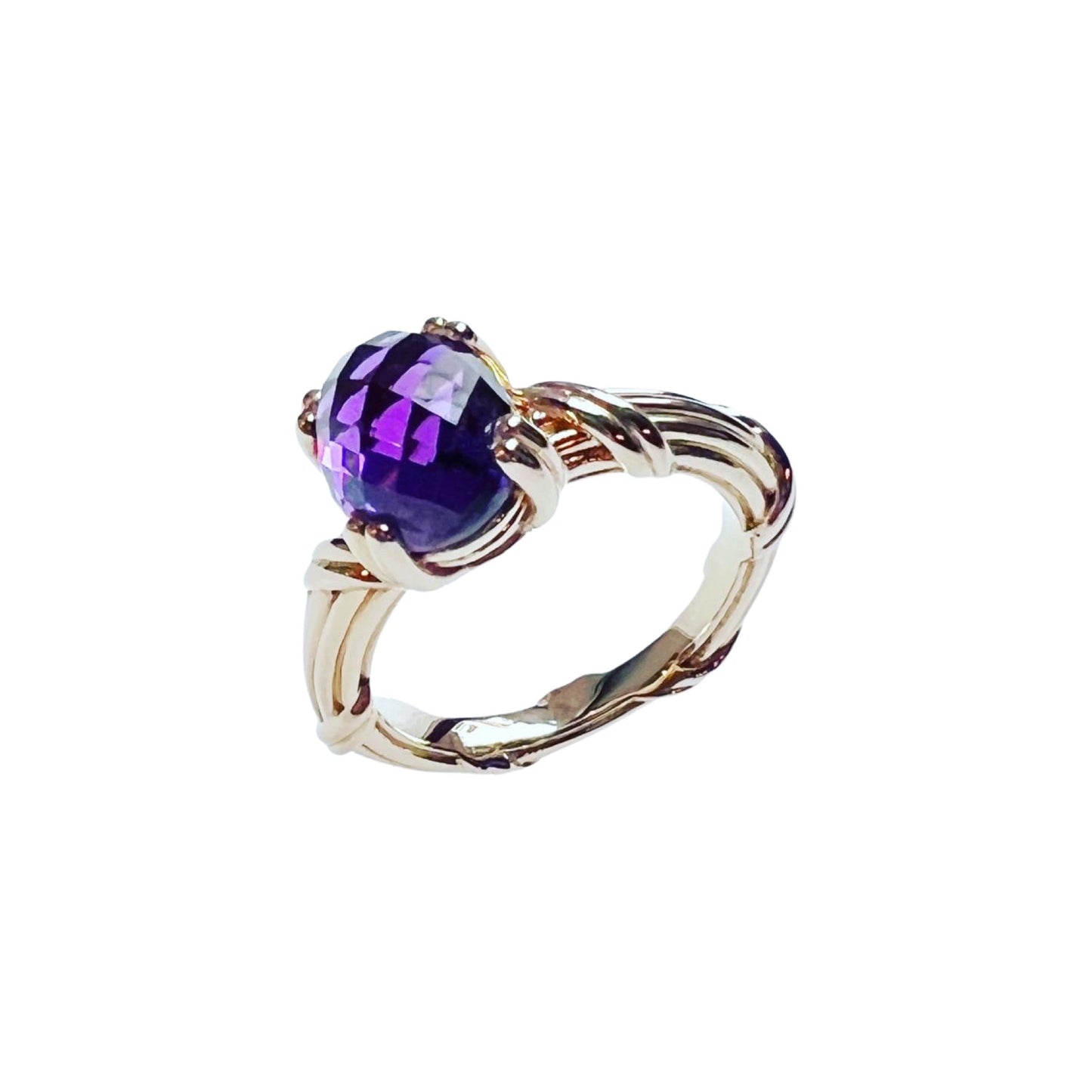 Fantasies Oval Amethyst Cocktail Ring in 18K yellow gold